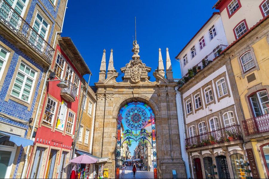 From Porto: Wonders of Braga & Guimaraes Private Day Trip - Should You Book This Braga and Guimarães Private Day Trip?