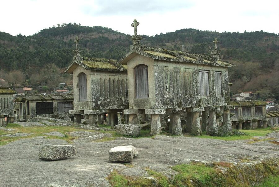 Full Day Tour in Peneda Gerês National Park - First Stretch: Lindoso Photo Stops and Scenic Walking