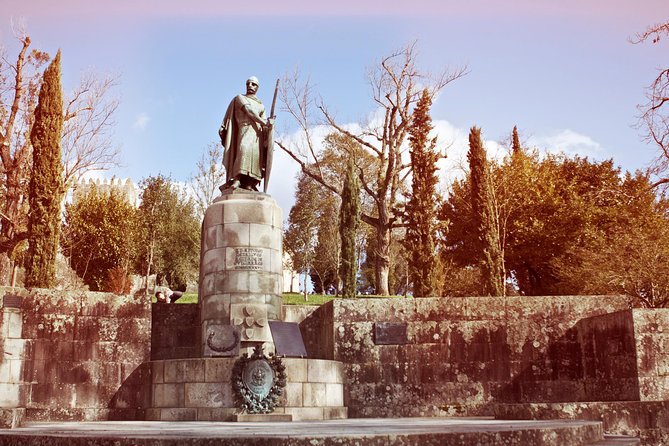 Full-Day Tour to Guimarães and Braga from Porto - Porto to Guimarães and Braga in one day, without feeling like a sprint