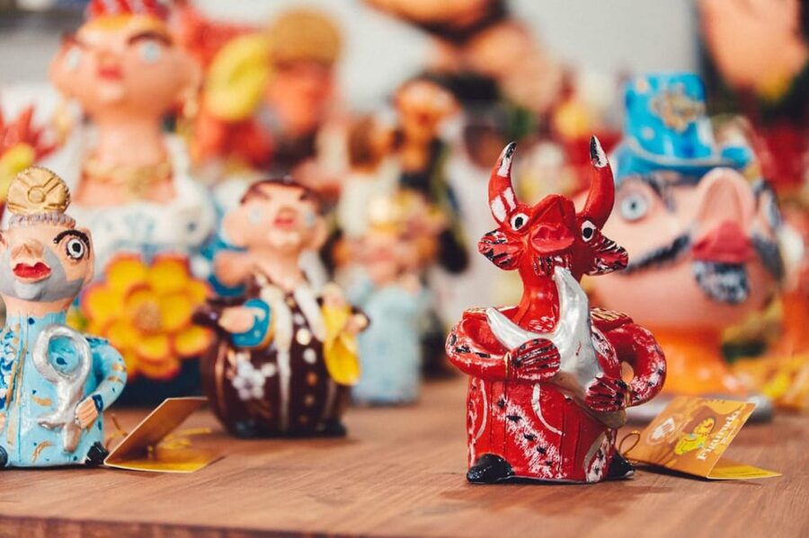 Gastronomic and Cultural Experience - The culture lesson, Barcelos folk art and the role of artisans