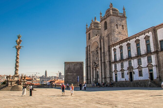Historic Porto by Private Electric Tuk Tuk to Top Landmarks - São Bento Station: why this stop sets the tone