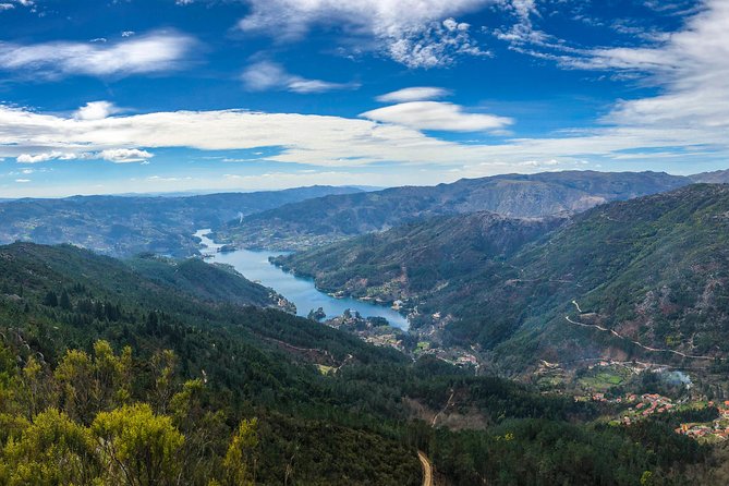 Kayaking and Waterfall in Peneda-Gerês National Park from Porto - Timing and pacing: how the 9 to 10 hours stays fun