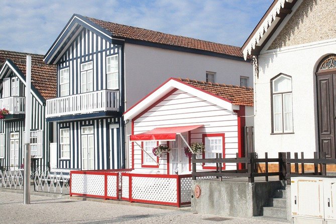 Leave Porto and go walk along the Passadiços do Paiva, Arouca - Villa de Arouca and the monastery time