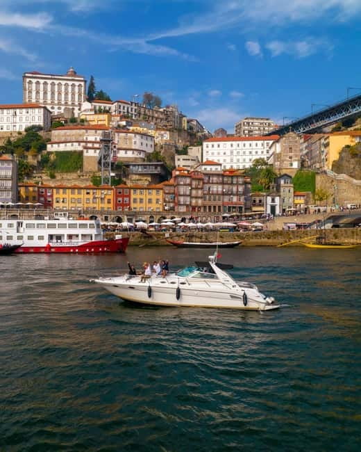 Luxury Douro Yacht Tour: Scenic Views & Complimentary Drinks - Complimentary Drinks and Light Snacks: Worth It, Not Overdone