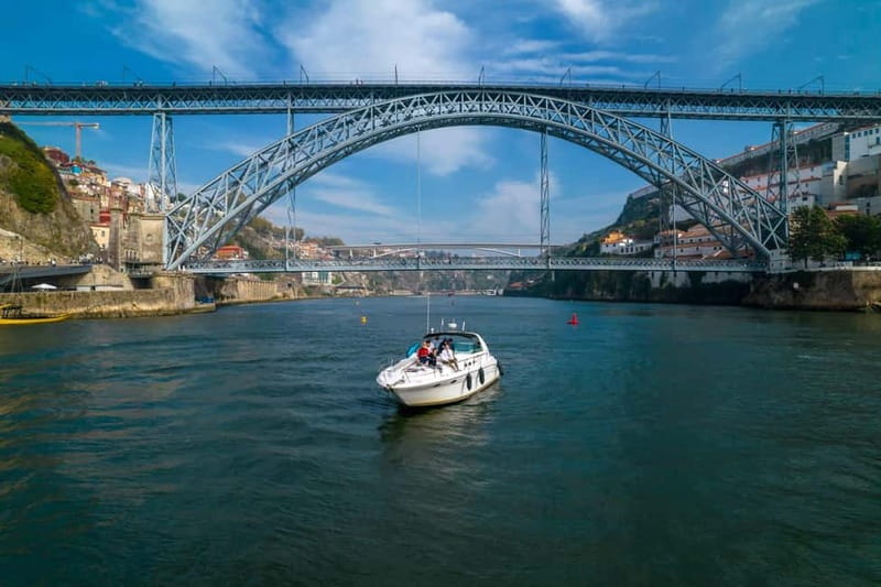 Luxury Douro Yacht Tour: Scenic Views & Complimentary Drinks - How the 2 to 6 Hours Works in Real Life