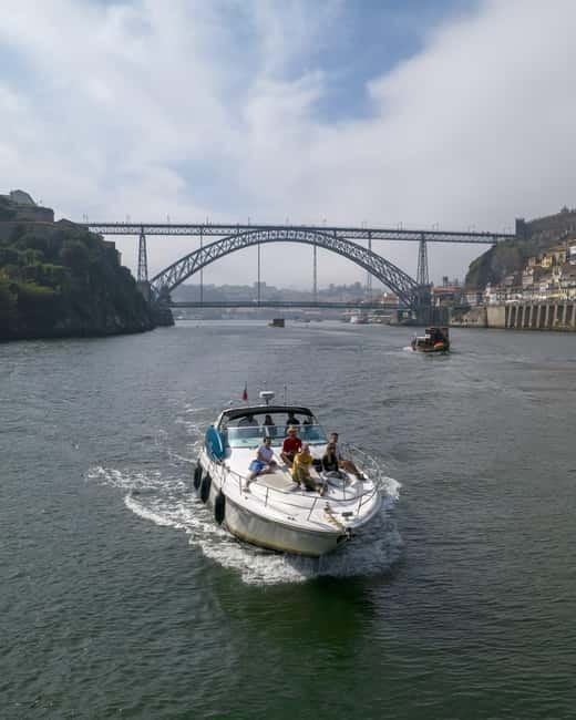 Luxury Douro Yacht Tour: Scenic Views & Complimentary Drinks - Price Value at $223 Per Person, and What You Get for It
