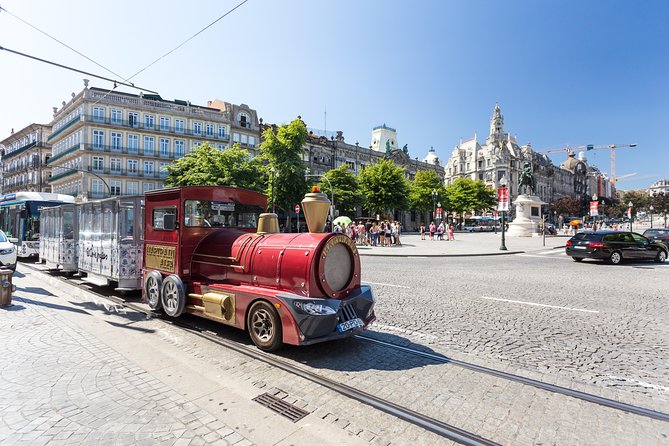 Magictrain e Cruzeiro das 6 pontes - Meeting Point, Mobile Ticket, and How the Timing Feels