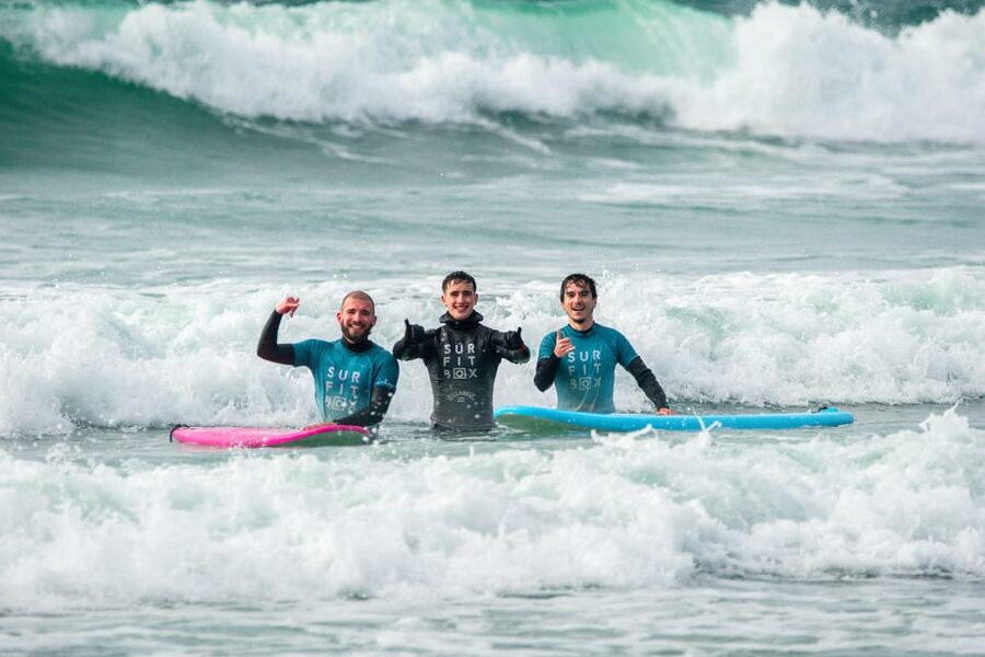 Matosinhos: Best surf Lesson with all equipment - Price and value: $35 for a full gear lesson with certified coaching