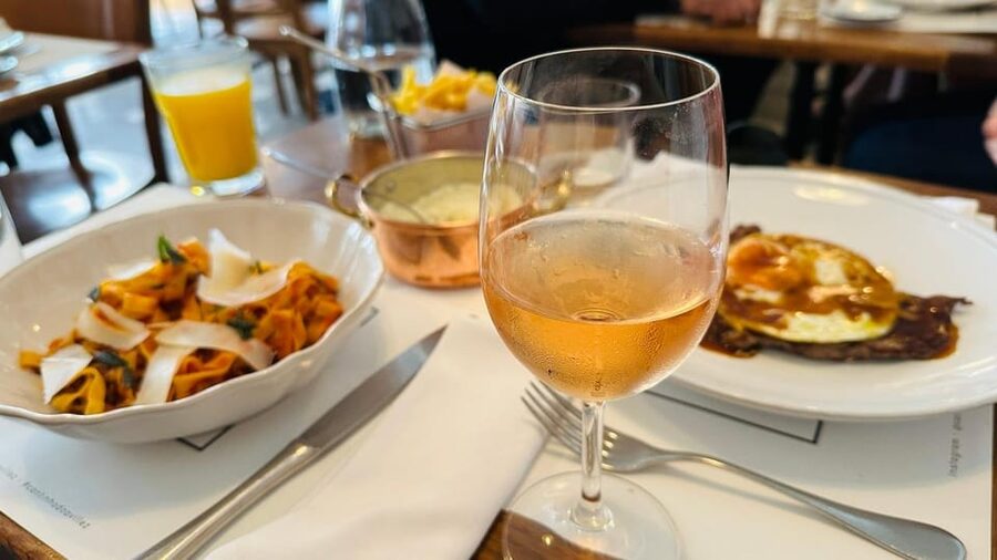 Matosinhos (Porto): “From the Sea to your Plate” Food Tour - Mercado Municipal de Matosinhos and Picking Your Lunch Fish
