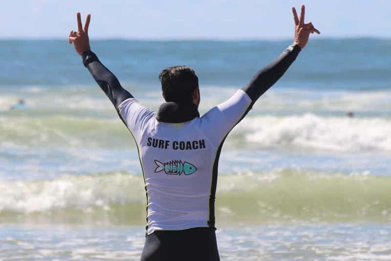 Matosinhos: Surfing Lesson with Equipment - What to bring, what not to do, and how to avoid rookie mistakes