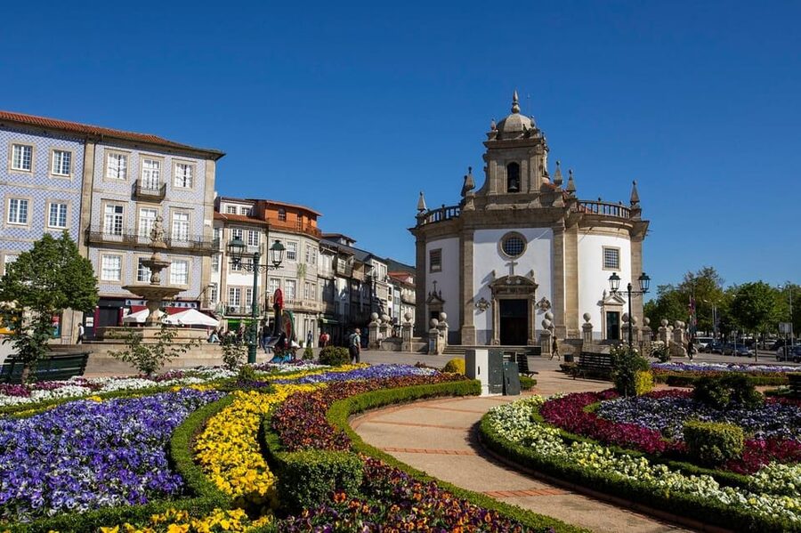Medieval Castles from Porto – Private All‑Inclusive Tour - Barcelos: a medieval town center plus palace-and-castle context