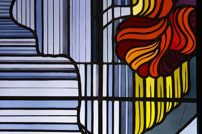 Museu do Vitral Entry Ticket with Wine Tasting - The Explanatory Video: The Shortcut to Understanding the Craft