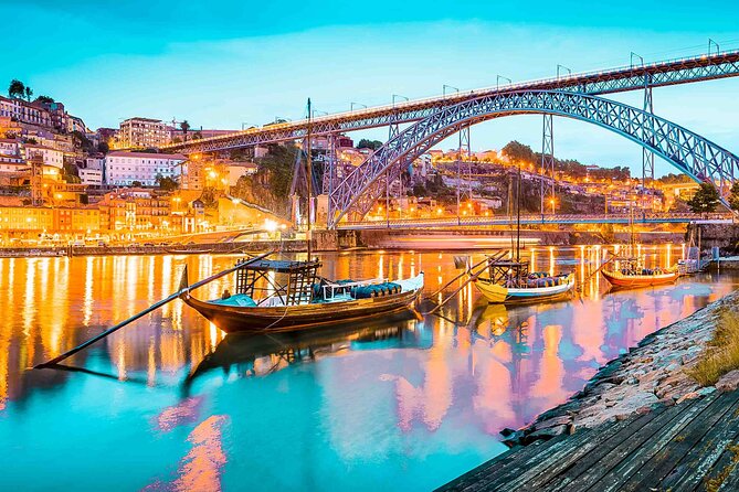 Oporto Airport: Private Arrival Transfer to Porto city hotels - When flights change: how to stay on the safe side