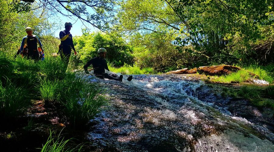 Peneda Gerês: 2.5-Hour Star Canyoning Adventure - Safety briefing first, then the river tests your confidence