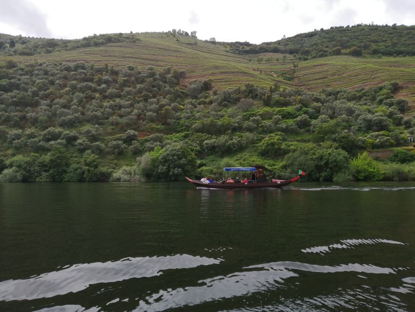 Pinhão: Private Rabelo Boat Tour along the River Douro - Should You Book This Private Rabelo Boat Tour From Pinhão?