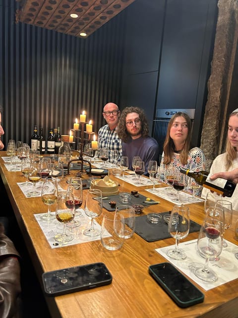 Port Wine class with 3 or 5 Port tasting and pairings - Why this Porto Port class feels different from a “cellar tour”