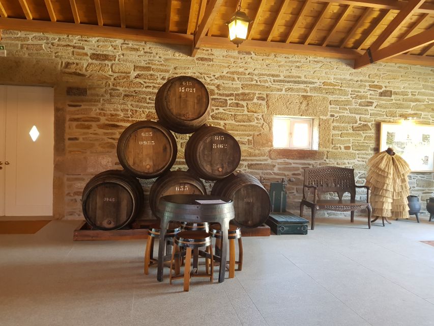 Porto: 3 Douro Valley Vineyards Tour with Lunch - Porto to Sabrosa: the road trip start that makes the day work