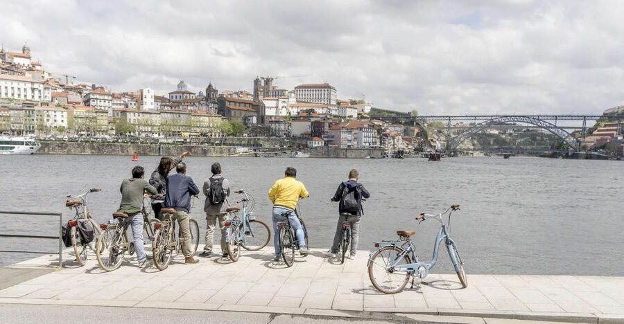 Porto: 3-Hour Bike Tour - Biclas & Triclas to Porto Icons, From Street Art to the Waterfront Mood