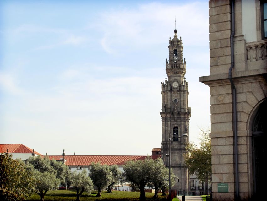 Porto: 3-Hour Walking City Tour & Lello Bookstore Visit - Starting with São Bento Station: the easiest place to see Porto’s personality