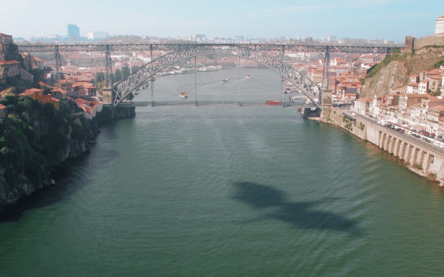 Porto: 5D Flight over de City for all family. - Should You Book This Porto 5D Flight?