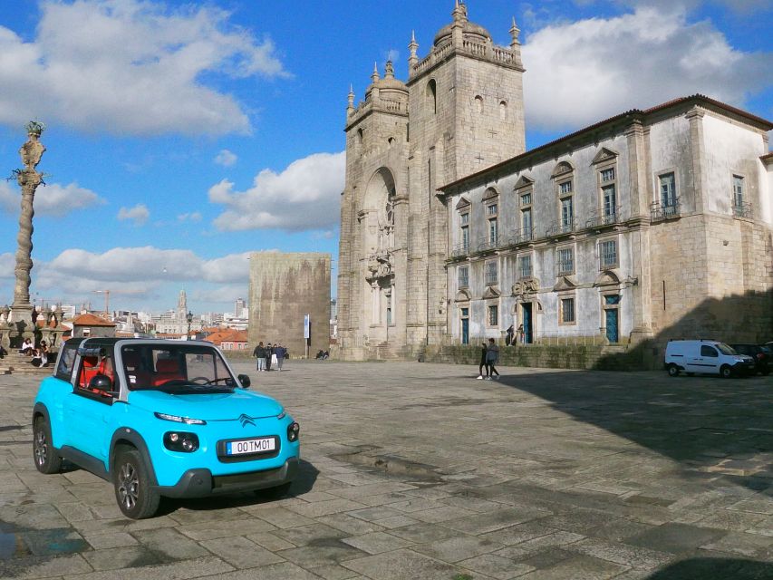 Porto: a ride along the coast in a fun eco-friendly car - How the return route gives you a second look at the Douro estuary