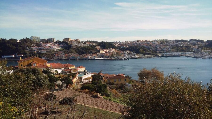Porto: a ride along the coast in a fun eco-friendly car - Foz Velha and São João Baptista: narrow lanes above the water