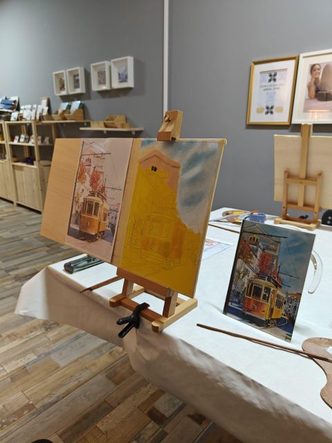 Porto: Acrylic and Oil Painting Class with a Local Artist - Key things to know before you go