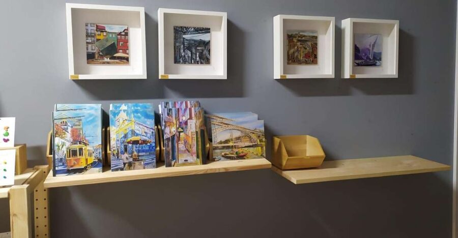 Porto: Acrylic and Oil Painting Class with a Local Artist - Acrylic and oil basics you can use right away