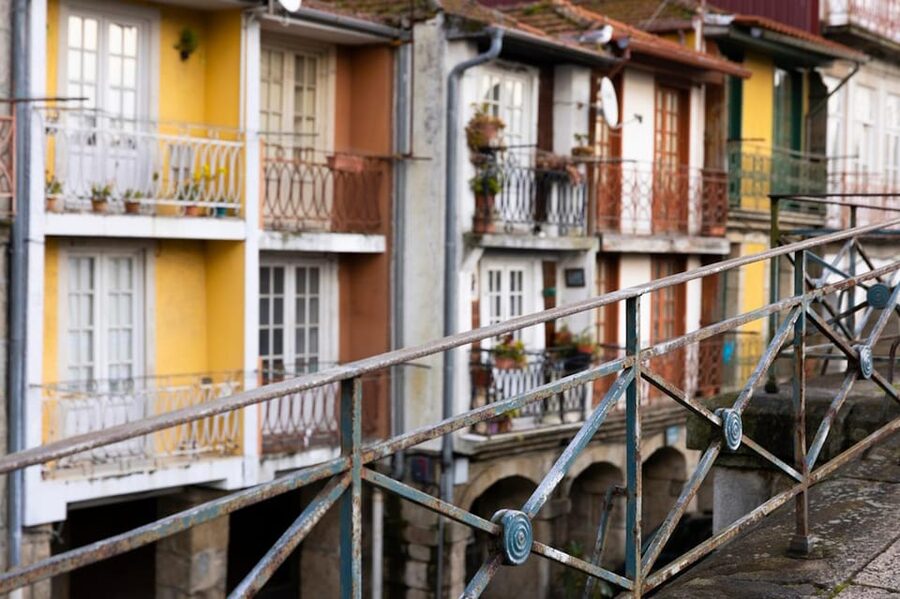 Porto: An Intimate Fado Show in a Historical Tavern - Who This Show Fits Best, and Who Might Want a Different Night