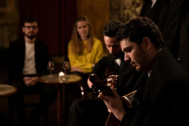Porto: An Intimate Fado Show in a Historical Tavern - Finding Fado Maior do Porto in Miragaia, and What to Expect Inside