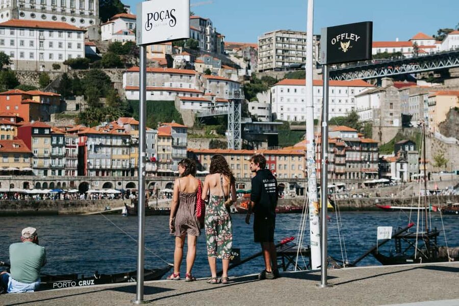 Porto and Foz: Private Douro City Tour in an Electric Ford T - The Early City Views: Palacio da Bolsa and Alfândega Pass-By Moments