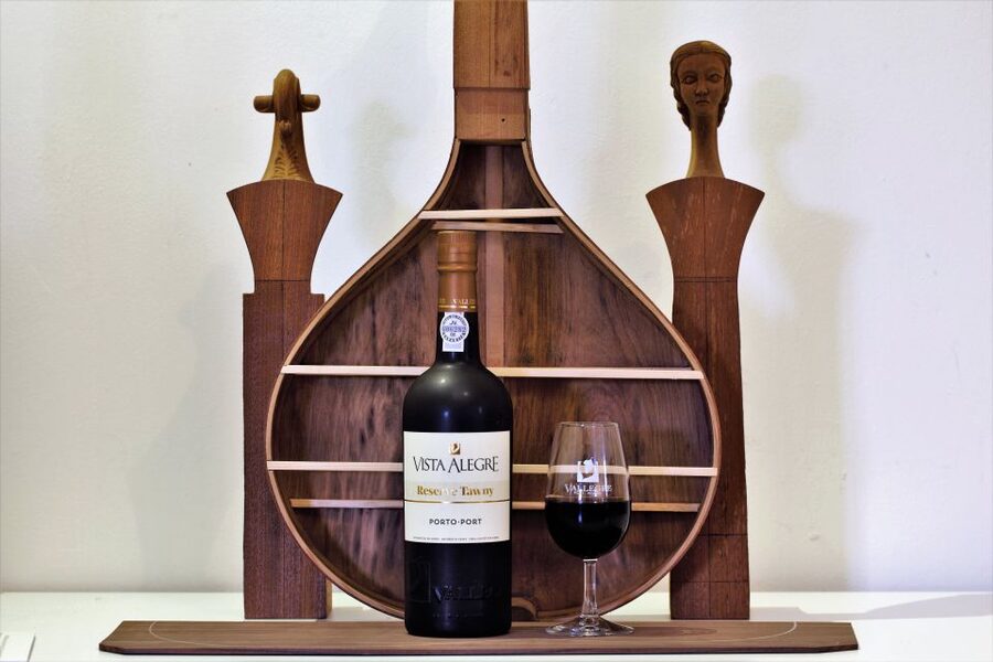 Porto: Authentic Fado Show, Port Wine & Handmade Instruments - Port wine break: included, timed, and actually pleasant