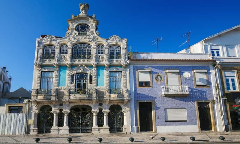 Porto:Aveiro, Cruise, Costa Nova & Capelha da Pedra Full Day - Costa Nova: striped houses, seaside air, and water-sport energy