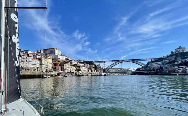 Porto: Best Charming Sailboat Cruise - The sailboat itself: 33 feet of comfort, not just a boat