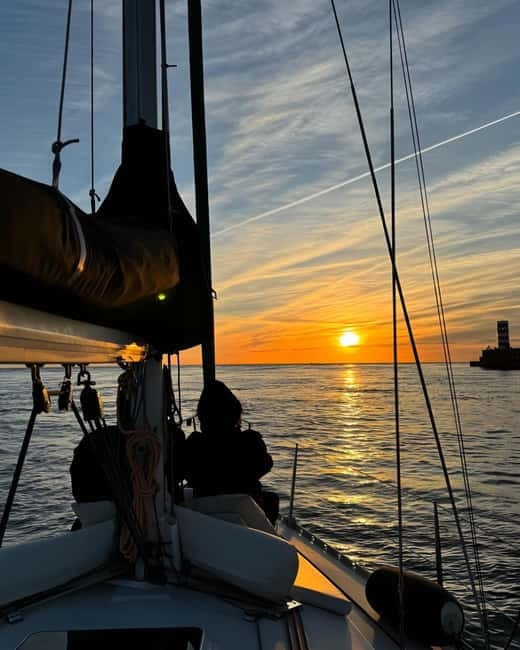 Porto: Best Exclusive Charming Sailboat Sunset - Tasting onboard: Douro wine, cheeses, charcuterie, and olive oil crackers