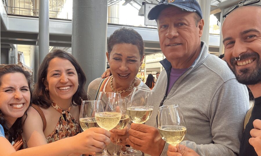 Porto: Bolhão Market Guided Food Tour - The market walk: Portuguese bites, wine tastings, and what to notice at each stall