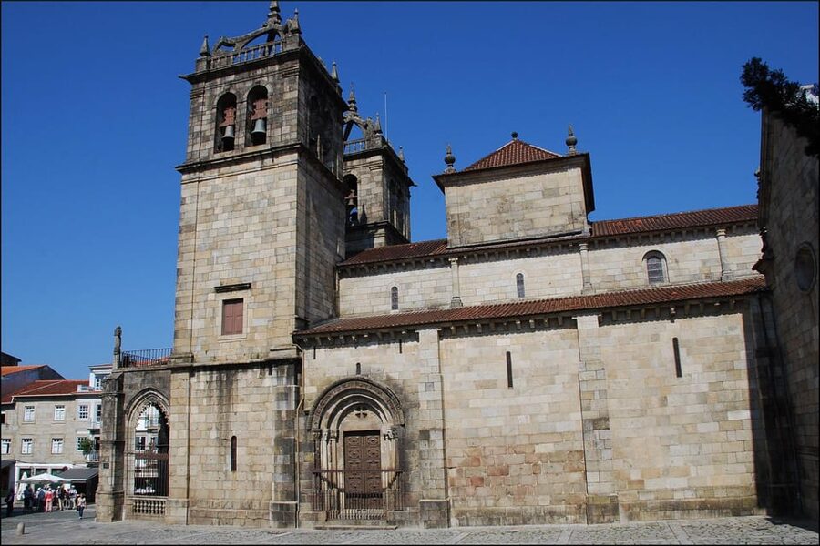 Porto: Braga and Guimarães Private Day Tour with Local - Who This Tour Fits Best (and Who Might Prefer Something Else)