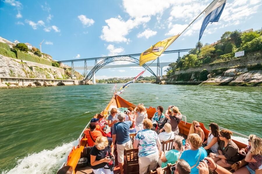 Porto: City Train Tour, River Cruise & Wine Cellar - FAQ