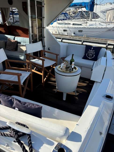 Porto: City Views or Sunset Tour with Drinks - Comfort on a boat matters more than you think