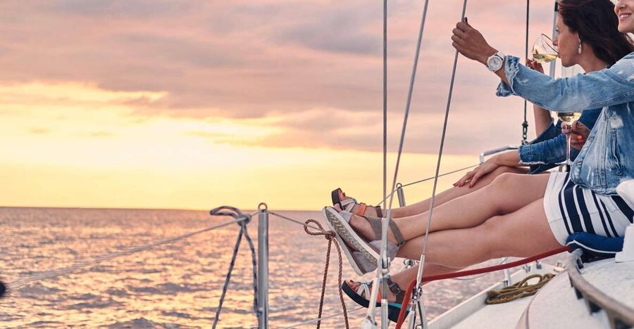 Porto: city views Porto, shared or private (Sunset Option) - On-board vibe: comfort, drinks, music, and the crew factor