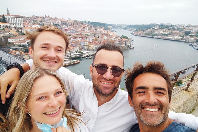 Porto city Walking Tour by a expert local - Stop 4: Mercado do Bolhao, A Market Stop That’s About Taste and Local Vibe