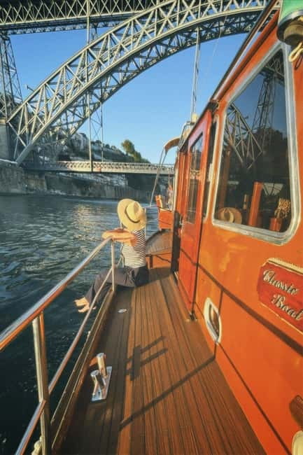 Porto: Classic Sailboat Cruise Along the Douro River - Stop 3: Ribeira, Porto photo stop