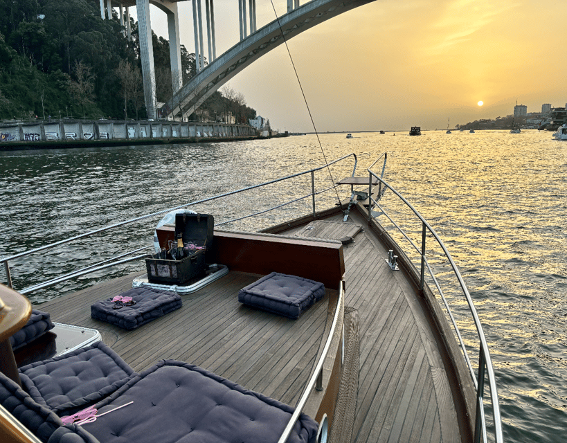 Porto: Classic Sailboat Cruise Along the Douro River - Stop 6: Foz do Douro photo stop and coastline feel
