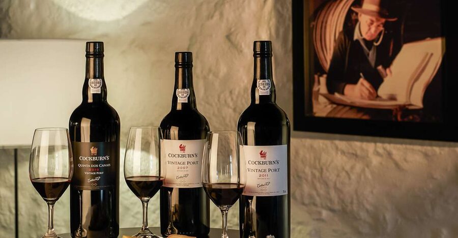 Porto: Cockburn’s Port Lodge Tour and Tasting - Inside the working lodge: 6,518 barrels, tons and vats, and a sense of scale