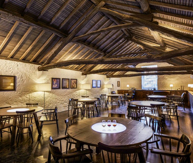 Porto: Cockburn’s Port Lodge Tour and Tasting - The tasting room, and how to choose your style