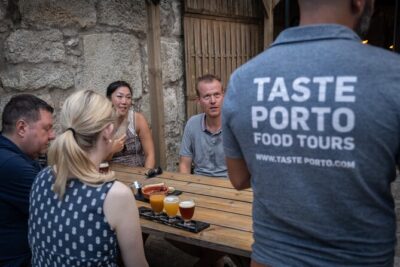 Porto Craft Beer Tour: 7 Beers + 3 Food Pairings in a Small Group