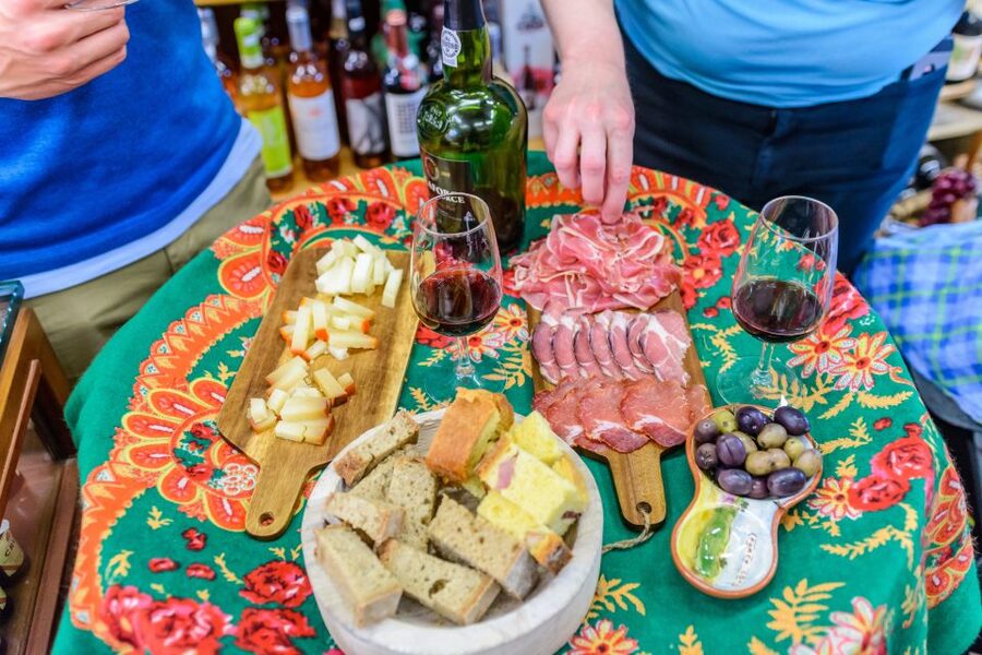 Porto: Delicious Food and Wine Walking Tour - Portion Size and Pacing: Come Hungry, But Don’t Spiral