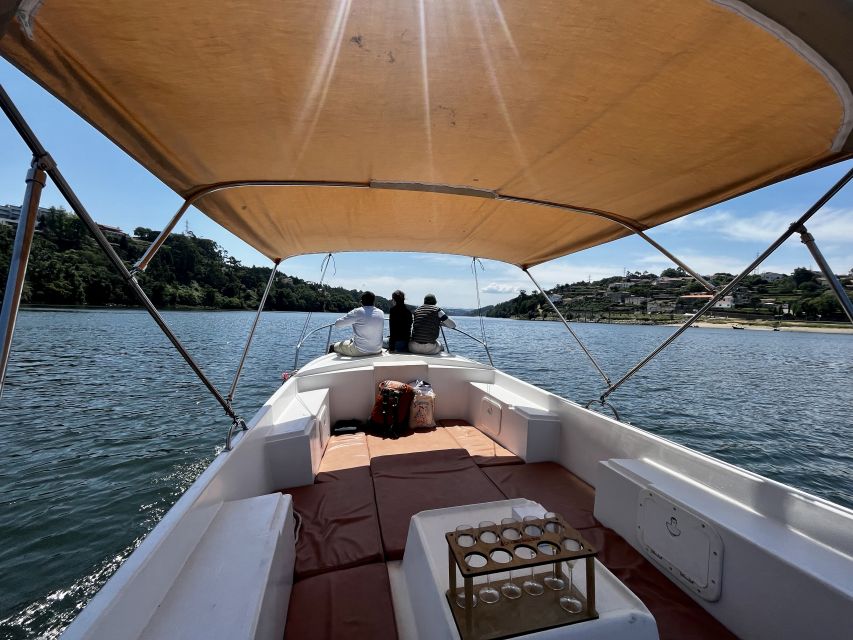 Porto: Douro River Boat Cruise with Port Wine Tasting - Key takeaways before you book