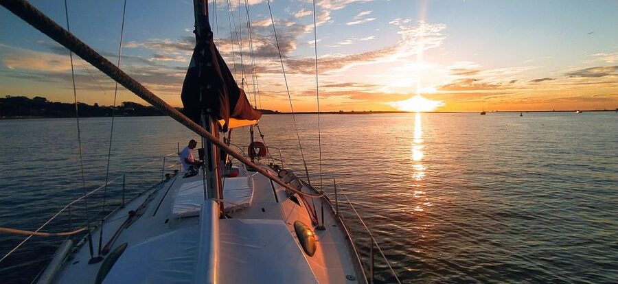 Porto Douro river boat tour or Amazing Sunset - Sunset option: why the sea-level views matter more at golden hour
