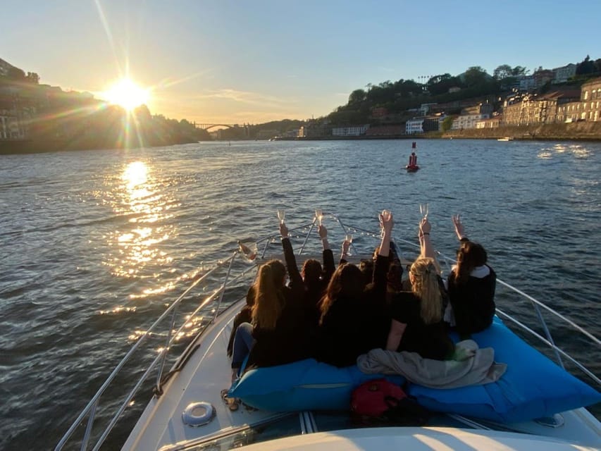 Porto: Douro River Cruise / Welcome Drink/with sunset option - From Pontoon C to sunset, here is what the 2 hours actually feel like